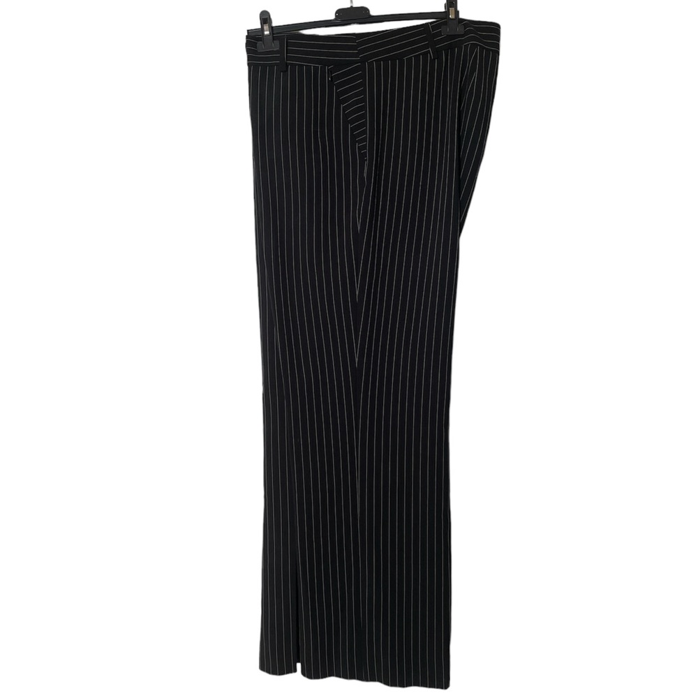 🎩 Beautiful and classy pinstripe black pants size 16